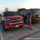 Estudio. Busco chatear. Conocerte.