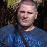 Busco pareja. Amigas y lo que surja.