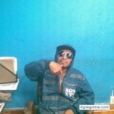 A una mujer. Amigo. Conocer.