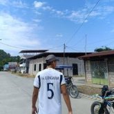 Detallista amable. Mi número 935181104.