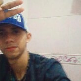 Busco ligar. Ligar sin compromiso. Buena