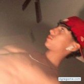 Estudiante. Busco pareja. Hombre pitudo.