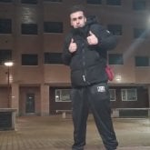 Una chica reservada con Buenos gustos.