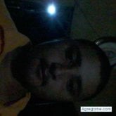 Trabajador. Busco hacer amistades.