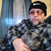 Busco matrimonio. Que sea cariñosa y