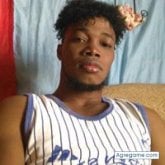 Busco pareja. Una buena mujer. Un hombre