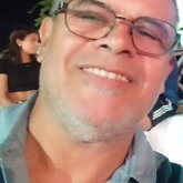 Yurienzo chico soltero en Montevideo