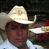 Borrado65 chico divorciado en Laredo