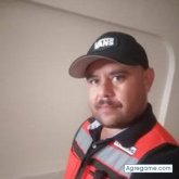 Busco pareja. Mujeres. Buena onda.