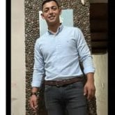 Trabajador. Mujeres piola cualquier eda.