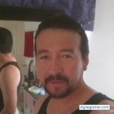 salvmonto chico soltero en Santa Paula