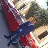 Busco pareja. Amistad. Simpático.