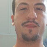 Amistad y relación esparadica. Soy