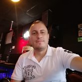 Busco una mujer sencilla alegre y quiera