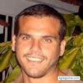 Busco hacer amistades. Amistades. Una