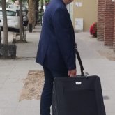 Busco pareja. Busco mujeres divertidas.