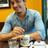 Busco pareja. Tranquilo. La música y el