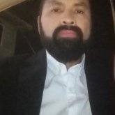 Empleado. Busco matrimonio. I speaks