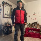 Coronaleon, Chico de Fullerton para Chicos en Agregame.