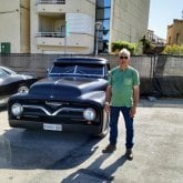 Operador. Una mujer normal independiente