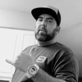 De primero conocer y tener una amistad y