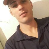 Encuentra Hombres solteros en Argentina