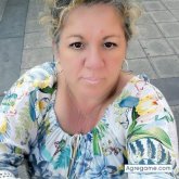 tachyta chica soltera en Santa Uxia Ribeira