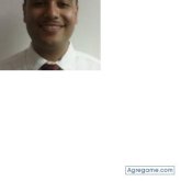 Contable. Alto, Delgado con ojos color