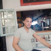 Conocer y veremos que pasa. Alegre feliz