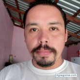 Encuentra Hombres solteros en Peribán