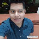 Médico. Busco ligar. Mujeres.