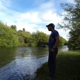 Empleado. Busco pareja. Mujeres. Re