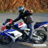 Encuentra Hombres solteros en El Higueron