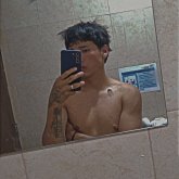 Operador. Busca chicas de 18 a 28. Mi