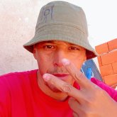 Estudiante. Mujer  busco compañera. Soy