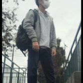 Estudiante. Busco ligar. Hombre.