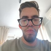 Desempleado. Mujeres 18-30.
Delgadas i