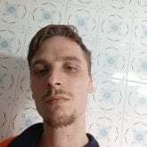 Busco ligar. Lo k surja.