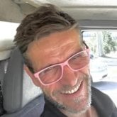 Busco conocer gente. Mujeres alegres y