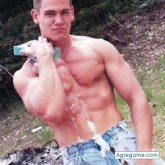 pesis chico soltero en Barcelona