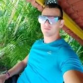 Busco pareja. Busco mujer entre la edad