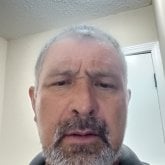 Hombre alegre. Salir a bailar hacer