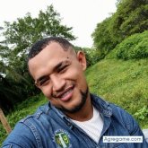 Busco pareja. Mujeres solteras.