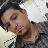 Estudiante. Busco conocer gente. Alguna