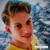 Busco pareja. Universitario. Elegante