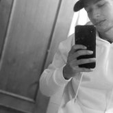 Barbero. Busco hacer amistades. Una