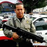 Busco pareja. Mujer. Caballero.