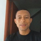 Trabajador. Busco pareja. Conocer gente.