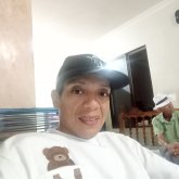 Empleado. Una pareja entre 30 a 48