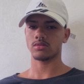 Busco ligar. CHICAS. SOY FUTBOLISTA.